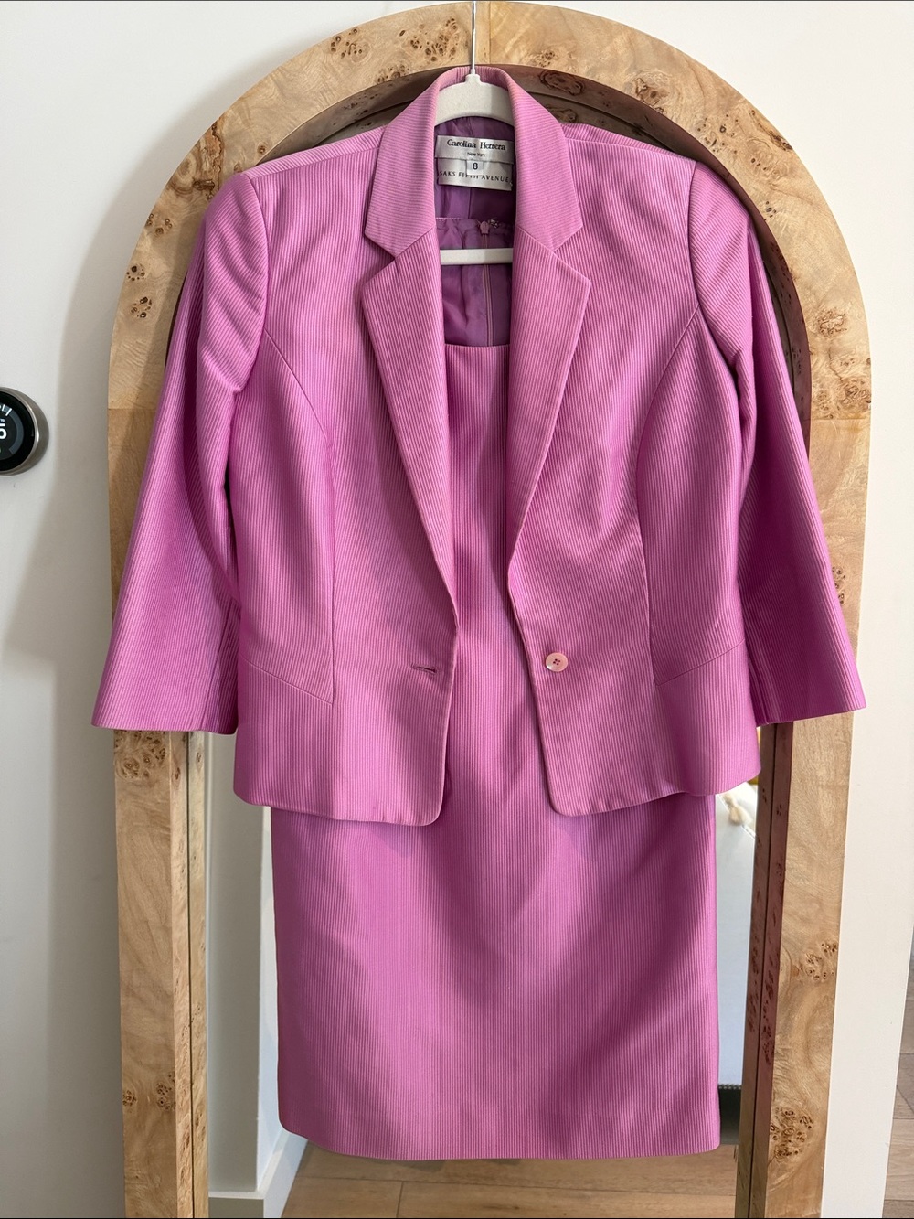 Carolina Herrera Pink Two-Piece Blazer and Sheath Skirt Suit size 8